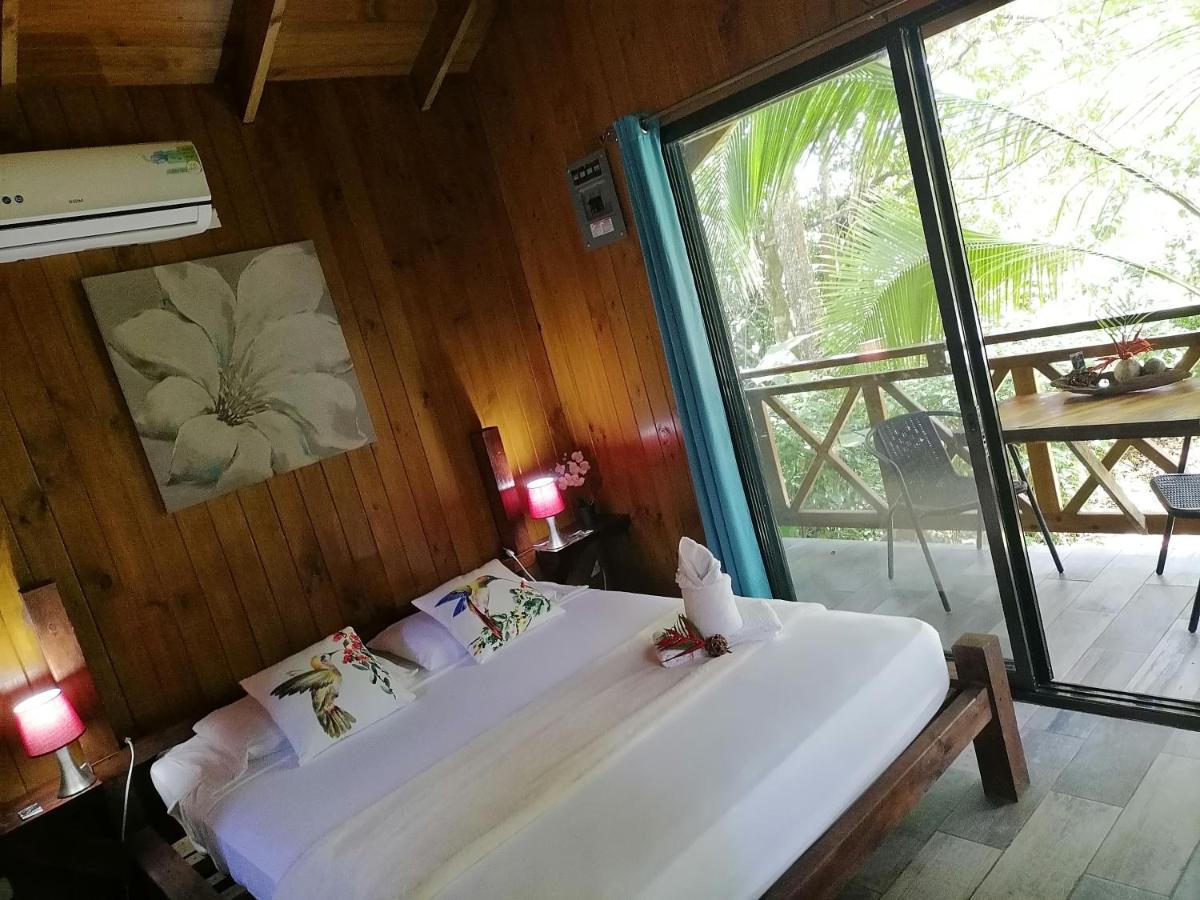Casa El Colibri Panzió Parrita Kültér fotó