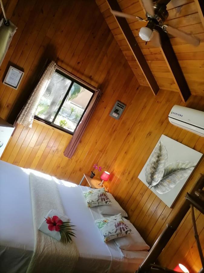 Casa El Colibri Panzió Parrita Kültér fotó